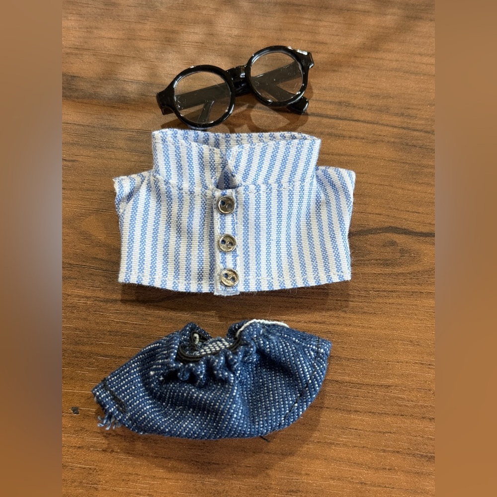Labubu V4 FLIP WITH ME outfit